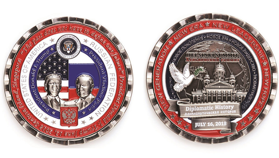 В США выпустили сувенирную монету с Путиным и Трампом. С ошибками в русских словах