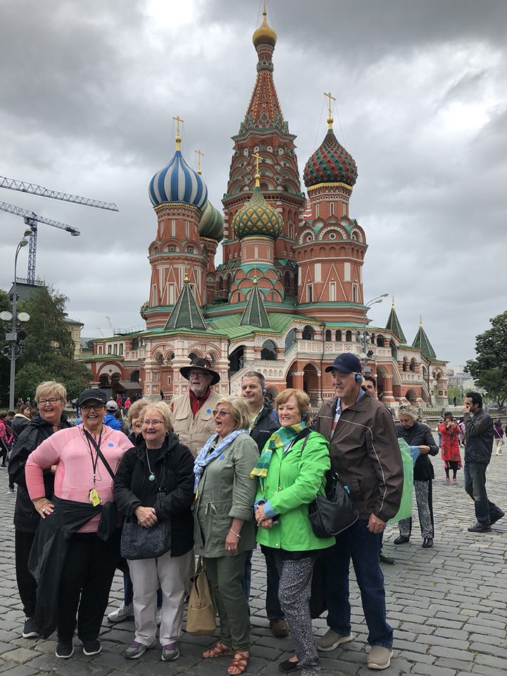 «Путешествие из Петербурга в Москву»: как устроена работа гида-переводчика